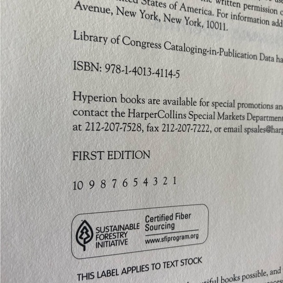 The Writing Circle - Corinne Demas. First Edition Hardcover 2010 - Picture 11 of 13